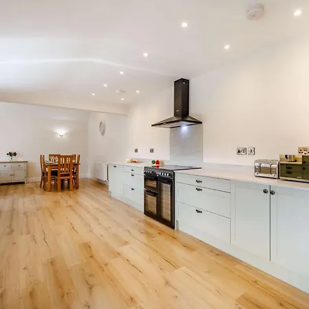 펜션 3 Bed In Bedale 88242 Well
