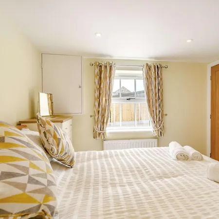 3 Bed In Bedale 88242 * Well